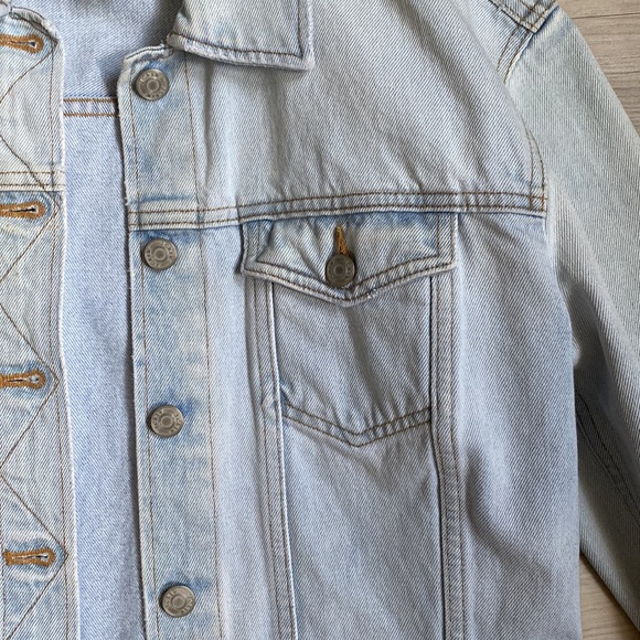 NWOT JCREW RELAXED DENIM JACKET IN LIGHTWASH - Picture 3 of 4